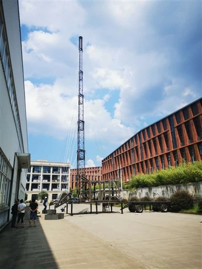 Aanhangwagen voor mobiele communicatietoren